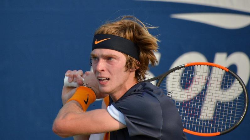 Рублев обыграл Руне в 1/8 Australian Open, отыгравшись с 0:5 на решающем тай-брейке Рублев обыграл Руне в 1/8 Australian Open, отыгравшись с 0:5 на решающем тай-брейке