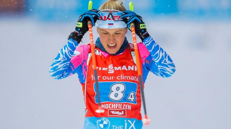 Шведская биатлонистка Эберг выиграла масс-старт на КМ в Анси, Резцова стала третьей