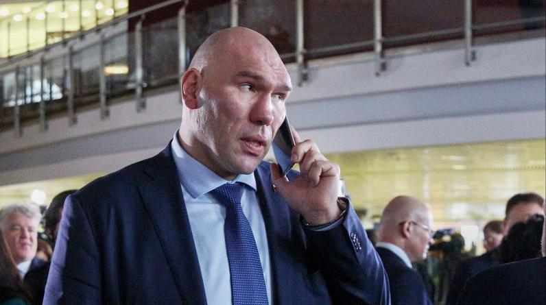 Валуев выступил за назначение Большунова знаменосцем России на ОИ-2022